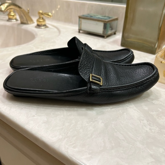Gucci Leather Slippers / Slides, black, buckle detail, 110104, Size 8 - Picture 5 of 14